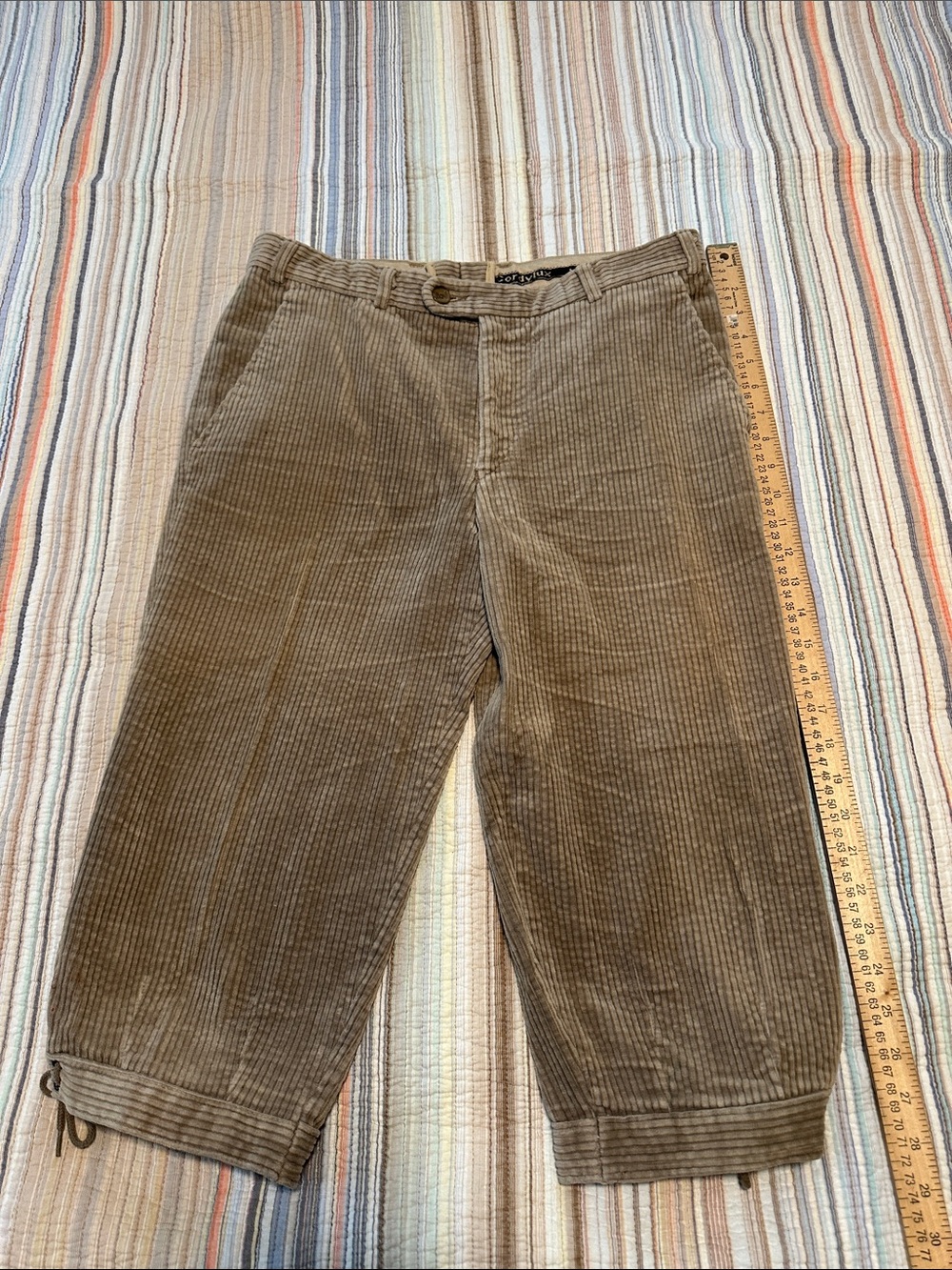 Vintage 70’s German Men’s Corduroy Crop Pants/ knickers in Brown corduroy